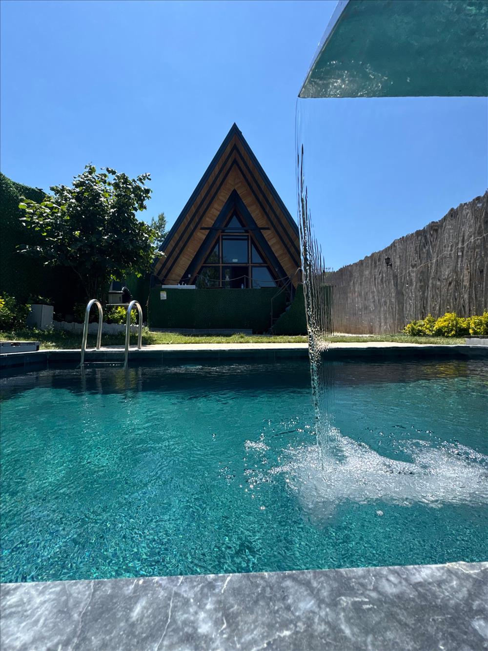 B343
